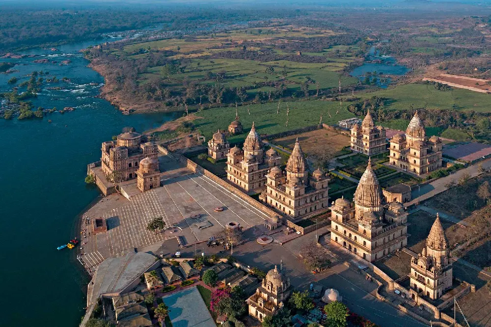 Bhopal To Orchha Taxi Service